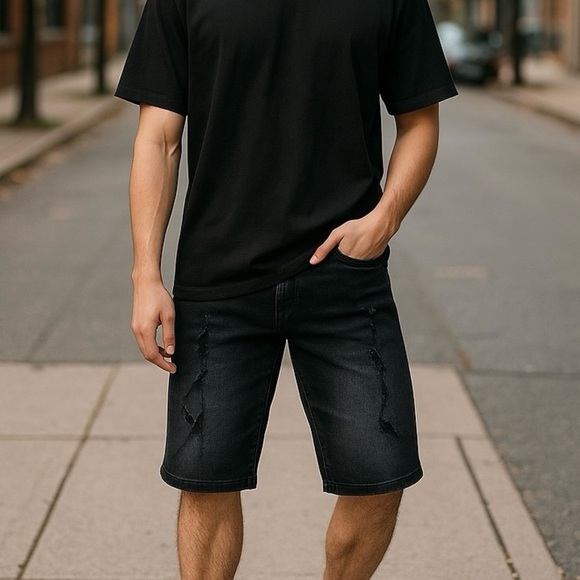 XRAY Men's size 34 Black Wash Distressed Jean Shorts - Picture 1 of 8